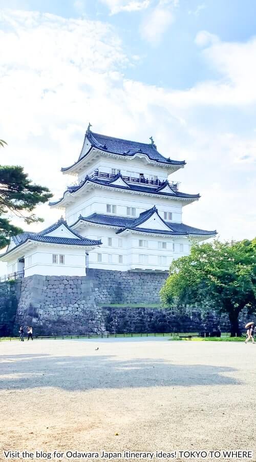 odawara castle walking to castle tower
