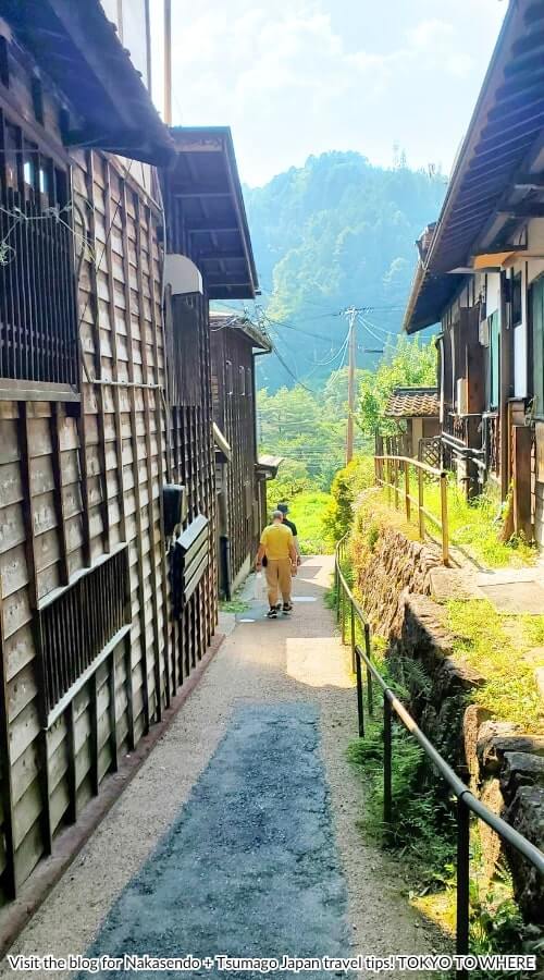 walking to tsumago bus stop